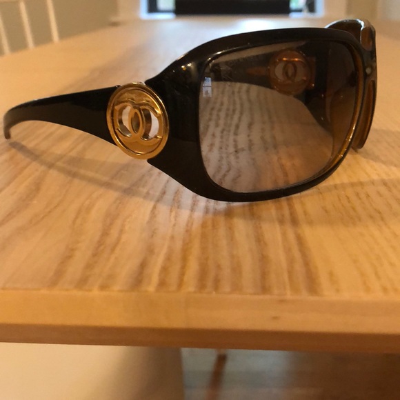 Chanel Sunglasses - Picture 2 of 3